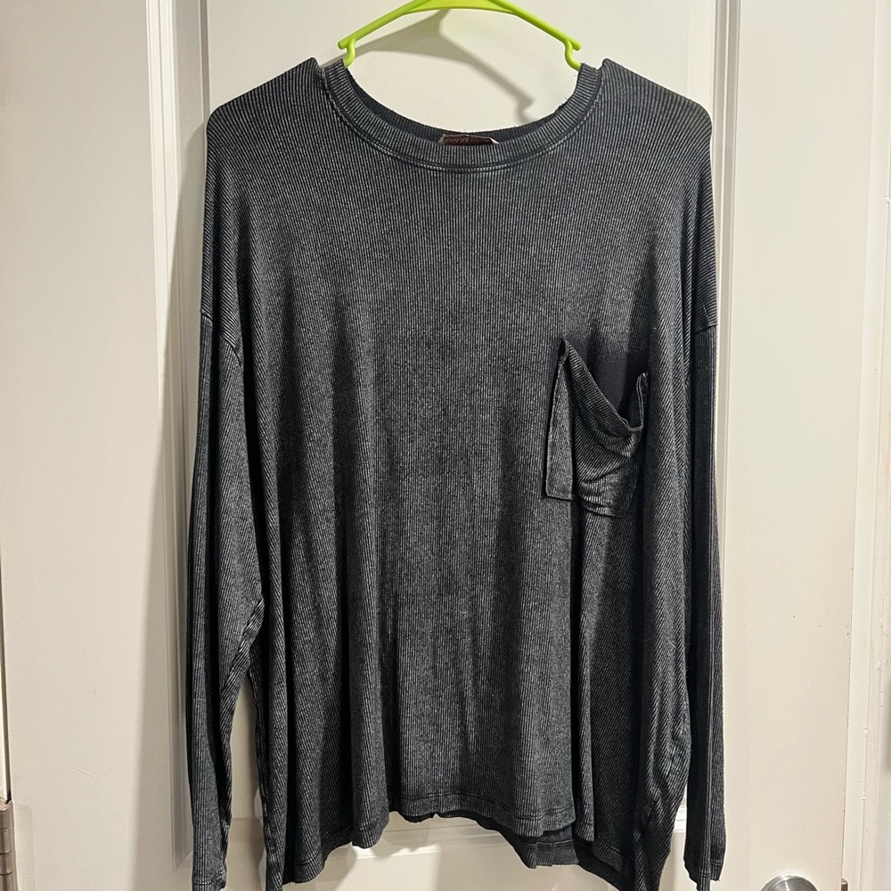 Zenana Outfitters Charcoal Ribbed Knit Top